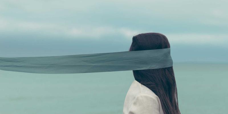 徒步袜深度测评：从军事服饰科技到生存工具思维，如何用专业户外装备预防水泡