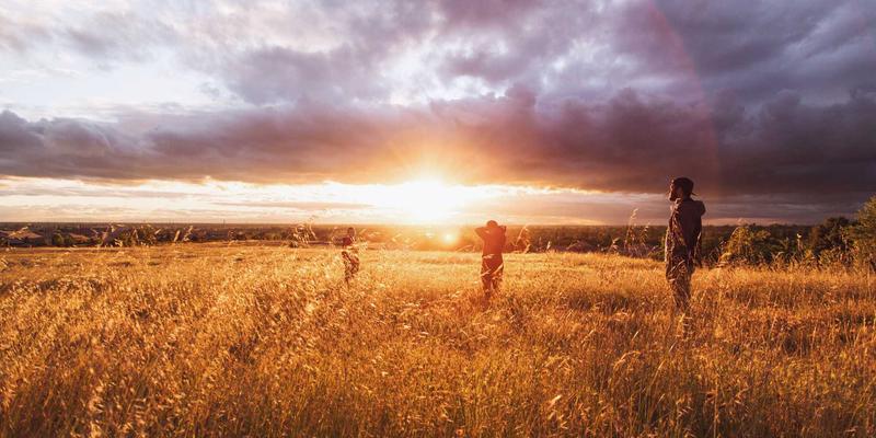 战术装备新高度：超轻量化钛合金炊具套装深度对比与5000米高原烹饪实测