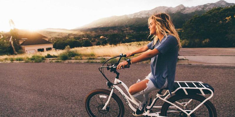 户外摄影全攻略：从露营装备到军事服饰，打造黑狼帮级别的防护与便携系统